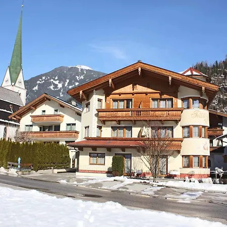 Attractive In Kaltenbach On The Ski-slope Apartament *