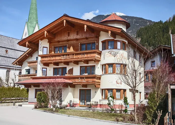 Attractive In Kaltenbach On The Ski-slope Апартаменты *