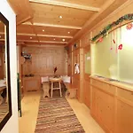 Attractive In Kaltenbach On The Ski-slope Apartamento