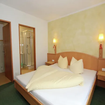 Attractive In Kaltenbach On The Slope Apartman Stumm