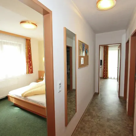 Attractive In Kaltenbach On The Slope Apartman