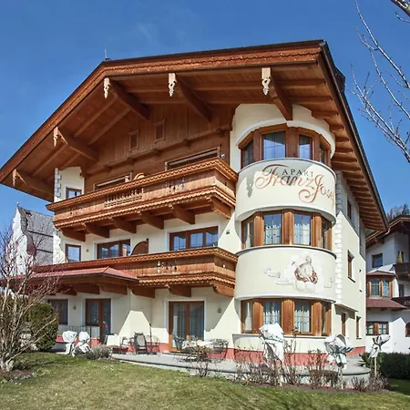 Attractive In Kaltenbach On The Slope Apartman