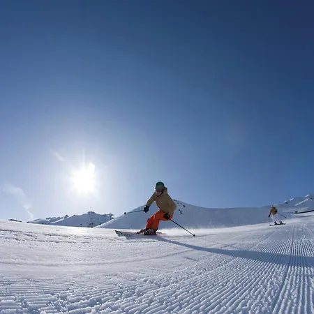 Attractive In Kaltenbach On The Ski-slope 아파트 *