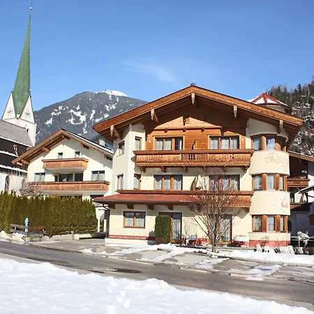 아파트 Attractive In Kaltenbach On The Ski-slope *